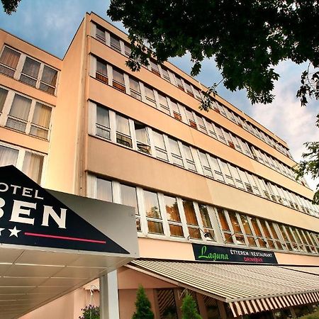 Hotel Eben Boedapest Buitenkant foto